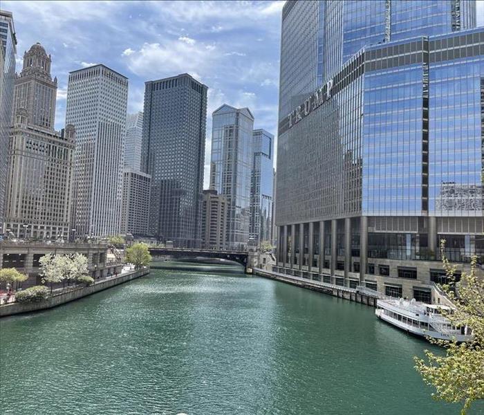 chicago river downtown